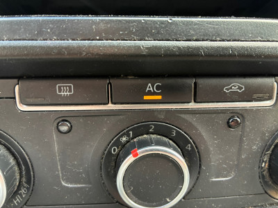 Volkswagen Transporter Kombi 9 PERS. 2.0 116pk BENZINE CNG AIRCO foto 8