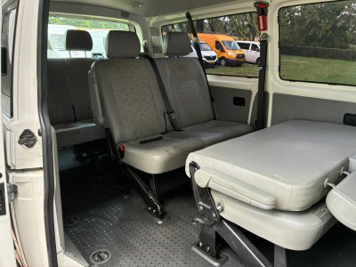 Volkswagen Transporter Kombi 9 PERS 2.0 116pk BENZINE CNG AIRCO L2H1 foto 5