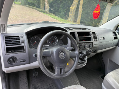 Volkswagen Transporter Kombi 9 PERS 2.0 116pk BENZINE CNG AIRCO L2H1 foto 7