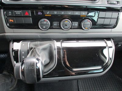 Volkswagen Transporter Multivan 2.0 TDI 150 Pk Automaat Nav Led trekhaak 7 persoons foto 9