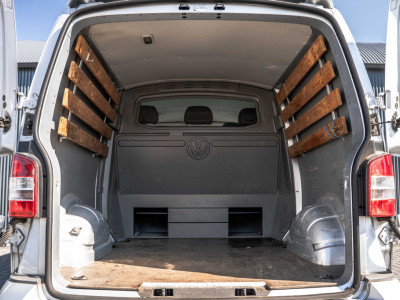 Volkswagen Transporter T5 L2H1 | Marge | 2.5 TDI | DC 5-Zits | 130 PK | 1ste Eigenaar | Cruise | Navi | Airco | Trekhaak foto 10