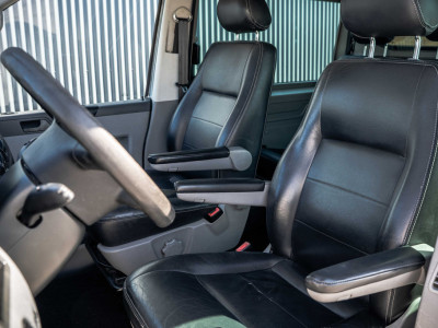 Volkswagen Transporter T5 L2H1 | Marge | 2.5 TDI | DC 5-Zits | 130 PK | 1ste Eigenaar | Cruise | Navi | Airco | Trekhaak foto 12