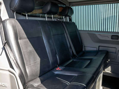 Volkswagen Transporter T5 L2H1 | Marge | 2.5 TDI | DC 5-Zits | 130 PK | 1ste Eigenaar | Cruise | Navi | Airco | Trekhaak foto 14