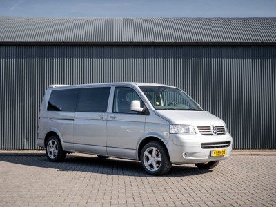Volkswagen Transporter T5 L2H1 | Marge | 2.5 TDI | DC 5-Zits | 130 PK | 1ste Eigenaar | Cruise | Navi | Airco | Trekhaak foto 4