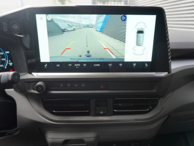 Volkswagen e-Transporter Life L2H1 218 pk, Achterdeuren zonder ruit, Trekhaak, Climatronic, Bijrijdersbank foto 15