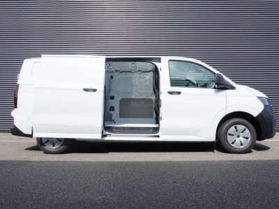Volkswagen e-Transporter Life L2H1 218 pk, Achterdeuren zonder ruit, Trekhaak, Climatronic, Bijrijdersbank foto 4