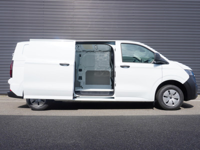 Volkswagen e-Transporter Life L2H1 218 pk, Achterdeuren zonder ruit, Trekhaak, Climatronic, Bijrijdersbank foto 4