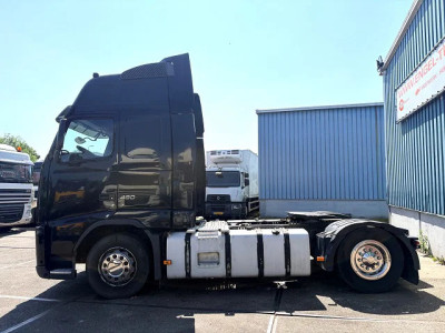 Volvo FH 460 GLOBETROTTER-XL (12+2 GEARS MANUAL GEARBOX / EURO 5 / VBI-BRAKE / 2x DIESEL TANK / FRIDGE UNDER BED / ETC.) 5
