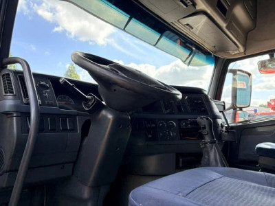 Volvo FH 13.440 GLOBETROTTER (12+2 GEARS MANUAL GEARBOX / EURO 5 / VBI-BRAKE / 2x TANK / AIRCONDITIONING / FRIDGE UNDER BED) 9