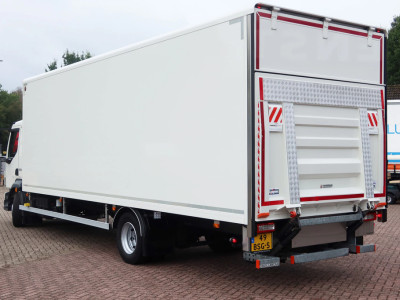 Volvo FL 250 Bak+Dhollandiaklep 1500 kg. Volvo dealer ondehrouden foto 3