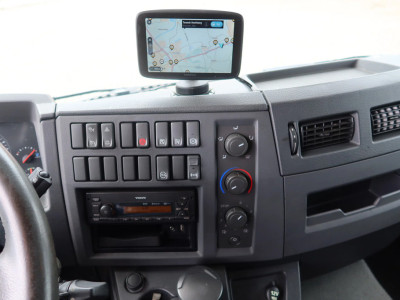 Volvo FL 250 Bak+Dhollandiaklep 1500 kg. Volvo dealer ondehrouden foto 6