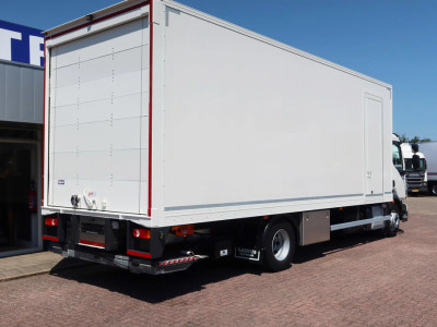 Volvo FL 250 Meubelbak + Dhollandia 1500 Full air suspension 5