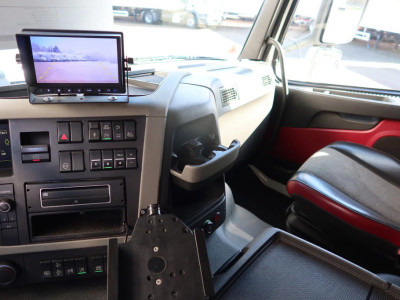 Volvo FM 420 6x2 Stuur-As L.Z.V uitvoering foto 15