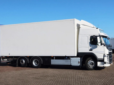 Volvo FM 420 6x2 Stuur-As L.Z.V uitvoering foto 6