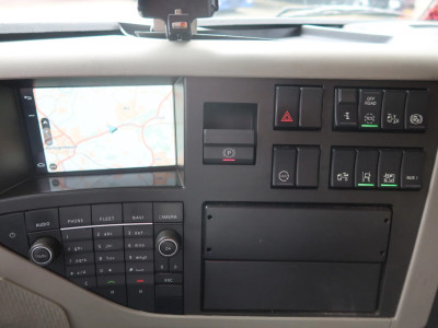 Volvo FM 330 Bakwagen + DHollandia 1500 kg foto 10