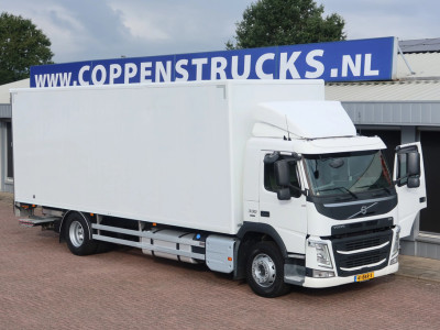 Volvo FM 330 Bakwagen + DHollandia 1500 kg foto 2