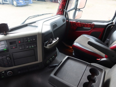 Volvo FM 330 Bakwagen + DHollandia 1500 kg foto 8