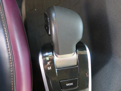 Volvo FM 420 Slaapcabine, Luchtvering achter foto 10