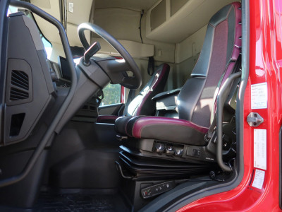 Volvo FM 420 Slaapcabine, Luchtvering achter foto 4