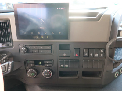 Volvo FM 420 Slaapcabine, Luchtvering achter foto 6