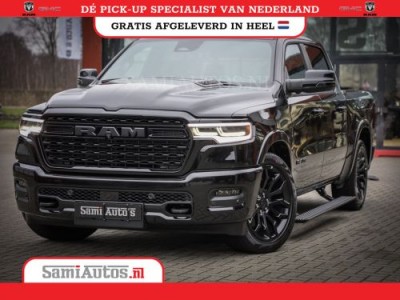 Dodge Ram 1500 LIMITED HIGH OUTPUT H.O 540PK 706 Nm | RAM VOL | XB9 | MASSAGE | CREW CAB | DUBBELE CABINE | GRIJSKENTEKEN | 5 PERSOONS | DE MEEST LUXUEUZE en BEGEERDE Pick-up | VOORRAAD NR 2350 - 5181
