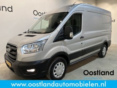 Ford Transit 2.0 TDCI L2H2 Trend 130 PK / Euro 6 / Airco / Cruise Control / CarPlay / Camera / Trekhaak / Navigatie / 3-Zits / 93.000 KM !!