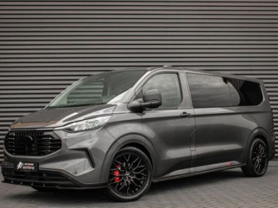 Ford Transit Custom 2.0 TDCI L2H1 136PK DC / DUBBEL CABINE / JB- EDITION / APPLE CARPLAY / 5- ZITS /MY2024/ CAMERA / FULL BLACK
