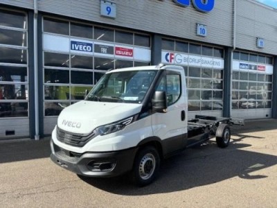 Iveco 38S14 chassis cabine 74 kW