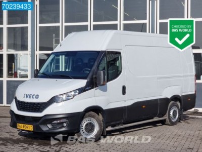 Iveco Daily 35S14 Automaat Nwe model L2H2 3500kg trekhaak Airco Cruise 12m3 Airco Trekhaak Cruise control