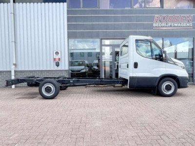 Iveco Daily 35S18 HA8 3.0 410 Chassis Cabine Airco/Cruise/Nav