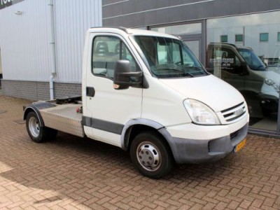 Iveco Daily 40C18 3.0 BE Trekker Dubbellucht