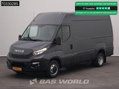 Iveco Daily 35C18 3.0L Automaat Dubbellucht L2H2 3,5t Trekhaak Airco Cruise APK 01-2027 Euro6 L2 Airco Trekhaak Cruise control
