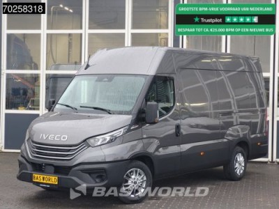 Iveco Daily 35S21 3.0L Automaat 210PK L2H2 2025-Model 3,5t Trekvermogen ACC LED CarPlay Camera Parkeersensoren Velgen Euro6 L2 12m3 Airco