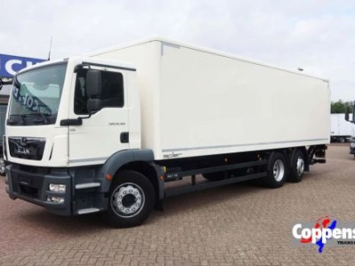 MAN 26.320 TGM Bak+Klep stuur lift as Bar klep 2.000 kg