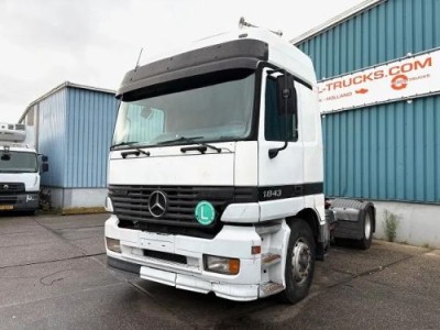 Mercedes-Benz Actros 1843 LS (MP1) (EPS WITH CLUTCH (3 PEDALS) / AIRCONDITIONING / SUNVISOR / ETC.)