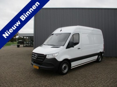 Mercedes-Benz Sprinter 214 140 PK  L2H2 Airco Carplay Camera