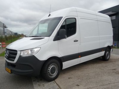Mercedes-Benz Sprinter 215 1.9 CDI L2H2 FWD Automaat trekhaak, camera, 6-2023
