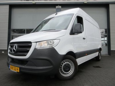Mercedes-Benz Sprinter 215 CDI L2H2 Airco, Camera, Navigatie ,Trekhaak ,3-Zits.
