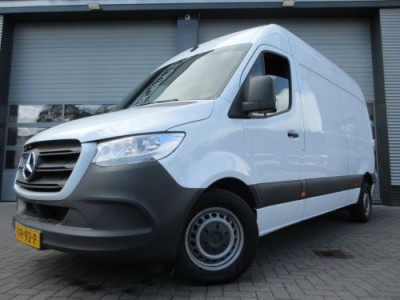 Mercedes-Benz Sprinter 215cdi, L2H2, Automaat, Airco, Camera, Navigatie, 3-Zits, Trekhaak.