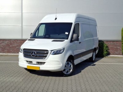 Mercedes-Benz Sprinter 317 CDI L2 H2 Automaat Led 3.5T Trekhaak (wordt verwacht)