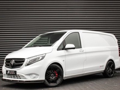 Mercedes-Benz VITO 163PK LANG JB-EDITION FULL BLACK / AMG / SPOILER / VERLAGINGSVEREN / NAVIGATIE / SIDE-BARS / FULL / NAVI