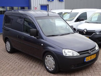 Opel Combo 1.7 CDTi UNIEK 1STE EIGENAAR ZEER LAGE KILOMETERSTAND ZEER MOOI