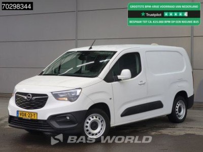 Opel Combo 130PK Automaat L2H1 Trekhaak Navi Airco Cruise Trekhaak Parkeersensoren Werkplaatsinrichting Euro6 L2 Airco Trekhaak Cruise control