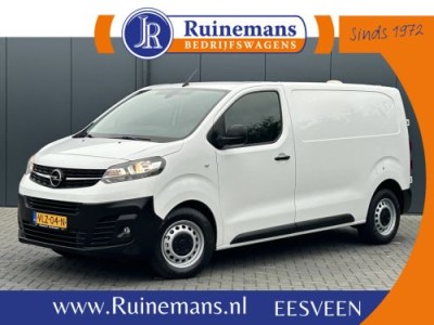 Opel Vivaro 2.0 CDTI 123 PK / L2H1 / 1e EIG. / SORTIMO INRICHTING / TREKHAAK / CAMERA / AIRCO / CRUISE / 3-ZITS / PDC