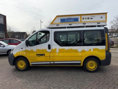 Opel Vivaro Combi 1.9DTi,Pers.Bus.Versnellingsbak,KAPOT