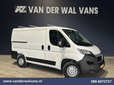 Peugeot Boxer 2.2 BlueHDi 120pk L1H1 Euro6 Airco | Dakdragers | 2500kg Trekhaak Bijrijdersbank