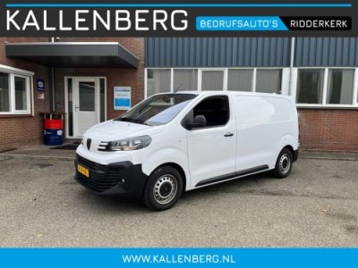 Peugeot EXPERT 2.0 BlueHDi 145PK L2 / Camera / Laadvloer / App connect / Nieuw staat