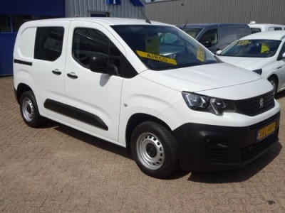 Peugeot Partner 1.2 PureTech Pro BENZINE AIRCO NAVI CRUISE CONTROL PDC SCHUIFDEUR