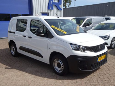 Peugeot Partner 1.2 PureTech Pro BENZINE AIRCO NAVI CRUISE CONTROL PDC SCHUIFDEUR