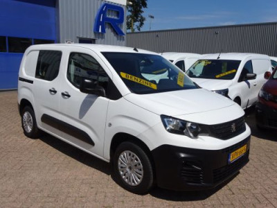 Peugeot Partner 1.2 PureTech Pro BENZINE  AIRCO NAVI CRUISE CONTROL PDC SCHUIFDEUR